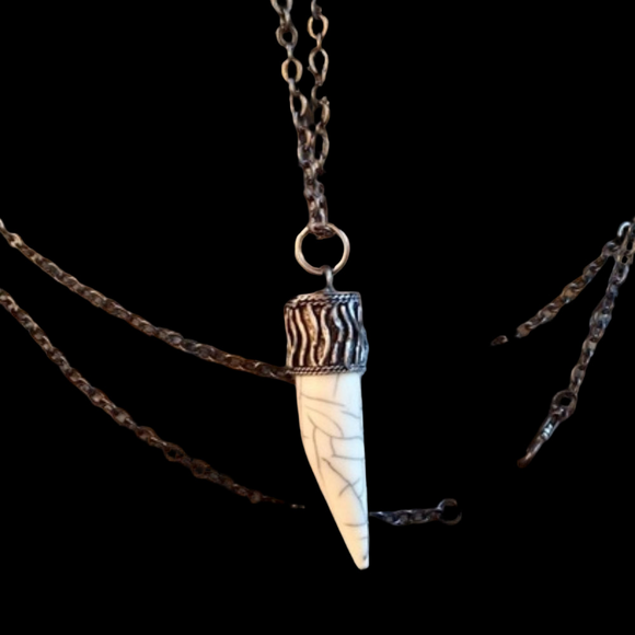 Artisan Crafted Faux Ivory Horn Tooth & Antique Chain - Picture 1 of 8